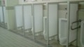 男子トイレの間仕切り