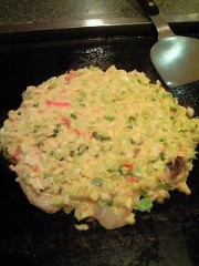 お好み焼き生写真。