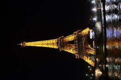 エッフェル塔の夜景