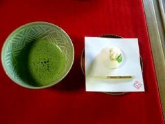 ﾟ ﾟ≡Σ(∀　|||) ｴｪｪｪｯ！