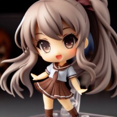 彼女は彼の手を覆い今はこれで我慢してと願うが