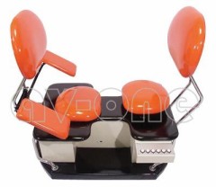 スライディングラブチェア