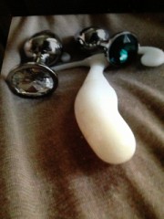 アナルプラグはめて寝ちゃおっと