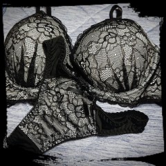 【お題日記】気に入っている下着の色は？。。。だって？