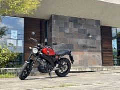 えっとぉ。。 アレにまたがってぇ。。。イッちゃったぁ。。。。