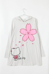 和柄ハローキティプリント♪すっぽりかぶれるフード付きカットソー