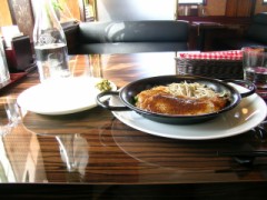 ステーキ屋さんに行きました。