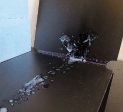 お口いっぱいに大量射精！！