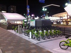 春になるとウキウキする？