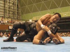 急成長する赤子とSTF（ステップオーバー･トーホールド･ウイズフェイスロック）