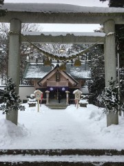 休み～＿|￣|○