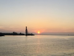 ふうー( ´Д`)y━･~~