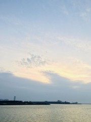 ふうー( ´Д`)y━･~~