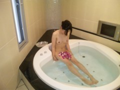 どちらが先にシャワー浴びる？