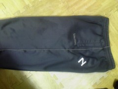 ジャ－ジパンツの修繕・・・