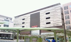 あームカつく！そんなに人相悪い？