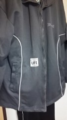 衣類補修は何でも100円ショップで・・・