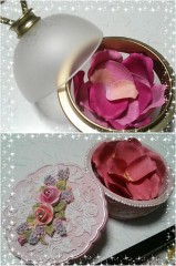 バラの花びらチーク