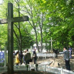 キリストの墓に、、まだ、、柵ができる前に、八戸の新郷村(旧戸来村)