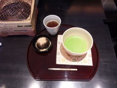 新しいお店へ。知りませんか？