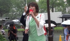 このバカ女(｀ε´)