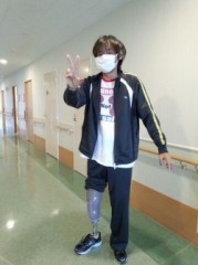 義足と車・・・(￣∇+￣)v