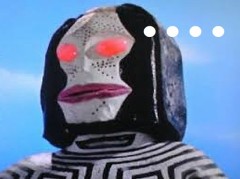 物思いに耽る・・・・・(〃￣ω￣〃ゞ