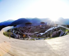 養老天命反転地。