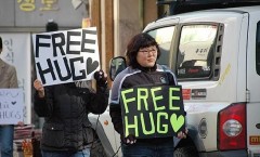 小室ファミリーとして活躍したＡＶ女優・AYA（牧野田彩）自殺。