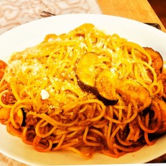 茄子のミートソースパスタ