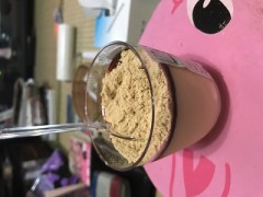 きな粉と黒蜜かけたプリン