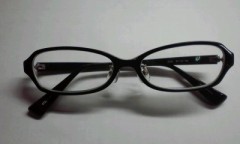 黒縁眼鏡