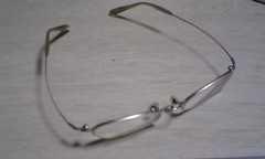 メガネ派？コンタクト派？