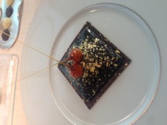 ベージュアランデュカス東京