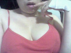 娘は親が昼寝をしてる間にこんなことをして居る