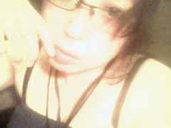 したたりおちる愛液の雫は