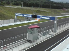 今日はテニスしてきました。