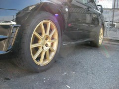 洗車日和でした。ＷＡＸも掛けました。