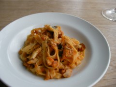 トマトソースのパスタ