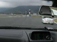 ポルシェ、邪魔(..)