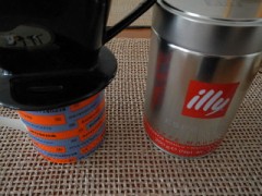 今日は、雨ですねぇ。