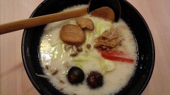 トンコツラーメン(^ Q ^)/