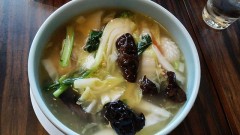 喉が痛い(｡-_-｡)