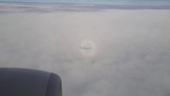 天空の影に後光が差し！