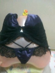 すごい下着って…。