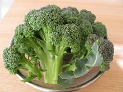 『偽　お題日記　　グリーンピース食べる派？取り除く派？』(´∀｀)