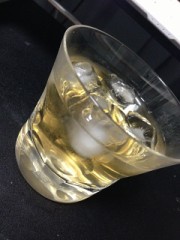 寝れん(´・ω・｀)