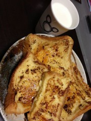 フレンチトースト(๑≧౪≦)