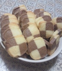 お腹いたい(´ﾟдﾟ｀)