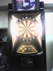 ダーツやりました